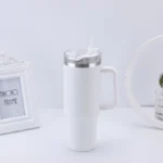 900ML Steel Tumbler with Handle and Straw - Image 3
