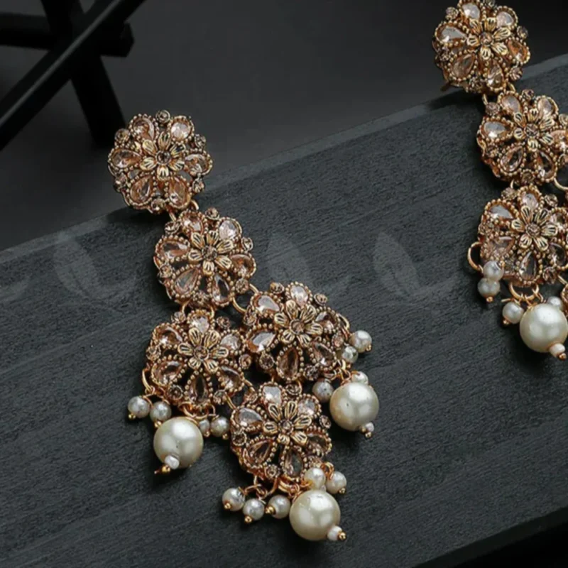 Golden Orchid Elegance – Champagne - Image 3